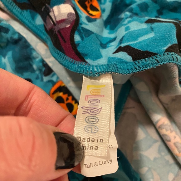3/$28 EUC - LuLaRoe | Halloween Leggings | Buttery Soft | Tall & Curvy - Picture 2 of 3
